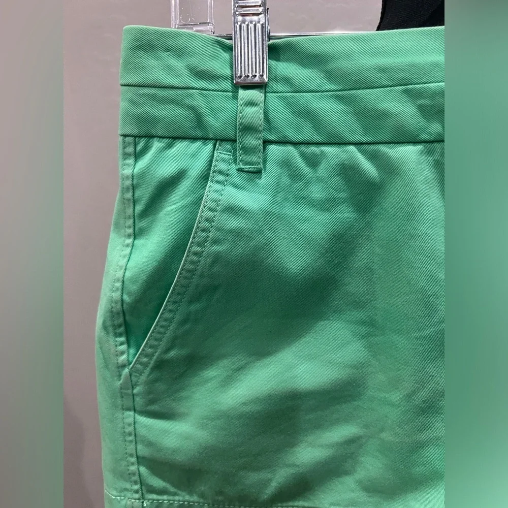 J Crew Size 8 Chino green cotton shorts